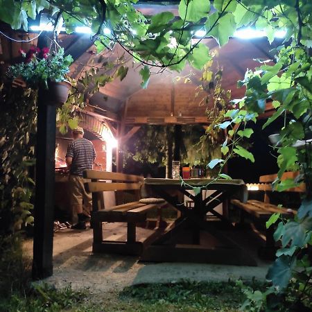Apartments Eco Forest Resort Rakovica Ngoại thất bức ảnh