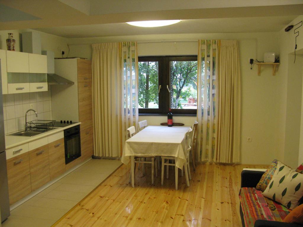 Apartments Eco Forest Resort Rakovica Phòng bức ảnh