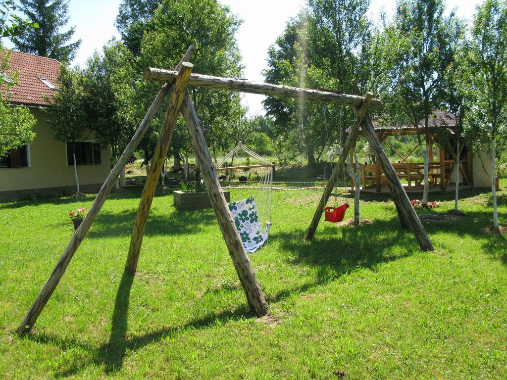 Apartments Eco Forest Resort Rakovica Ngoại thất bức ảnh